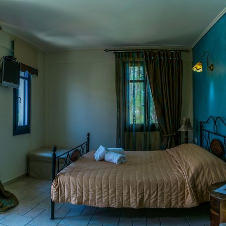 "Epavlis Boutique Galaxidi" Hotel Екстериор снимка