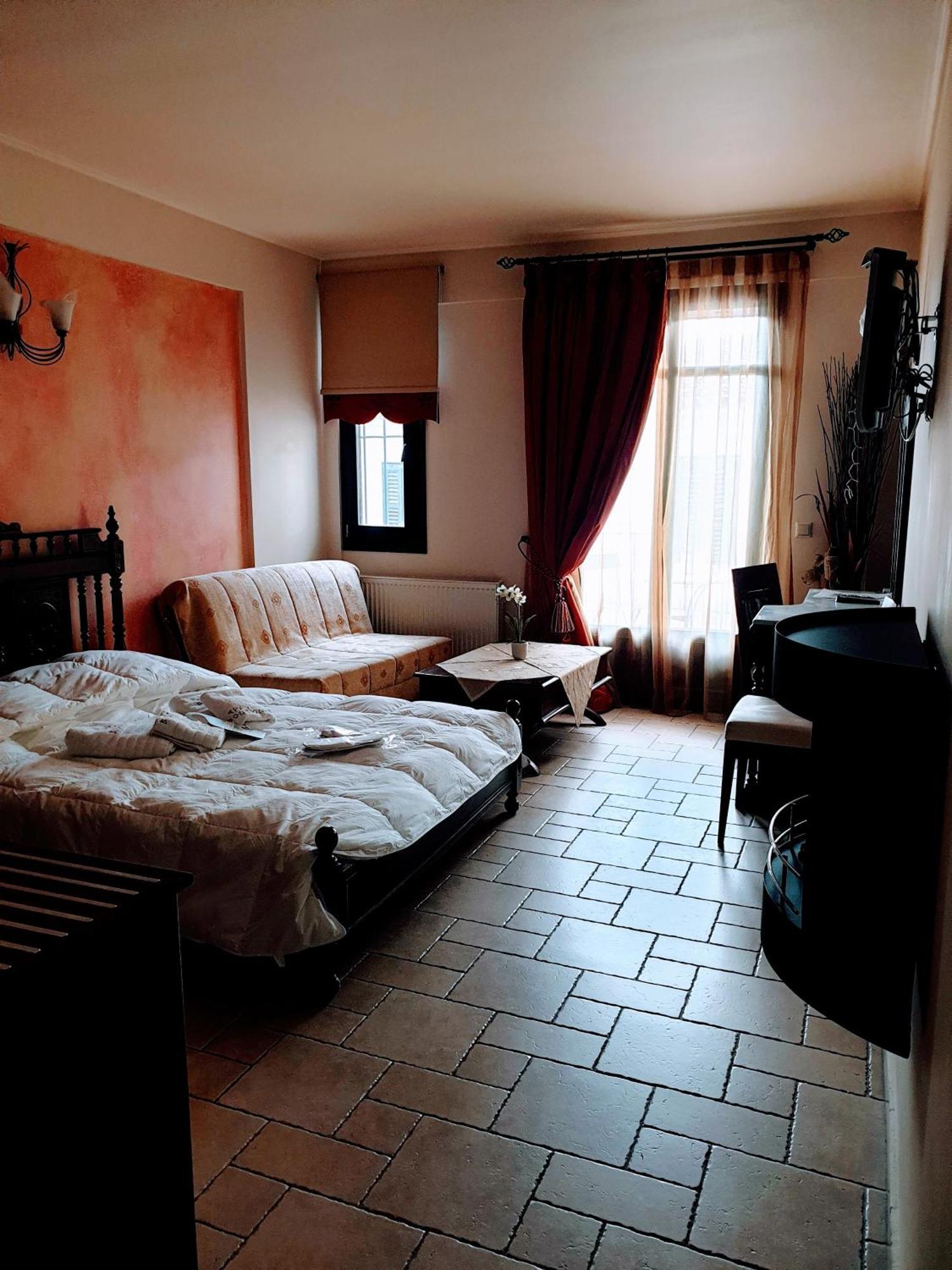 "Epavlis Boutique Galaxidi" Hotel Екстериор снимка